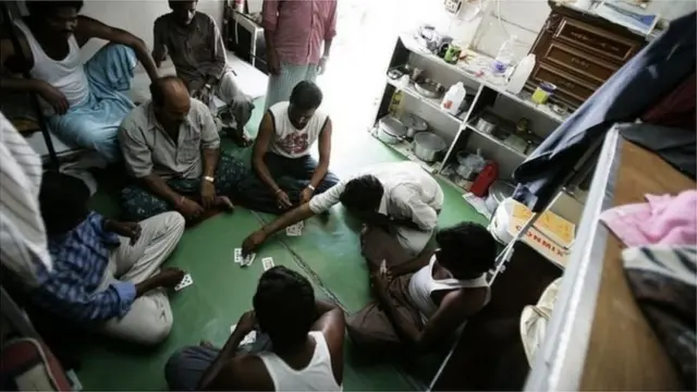 প্রবাসী শ্রমিক