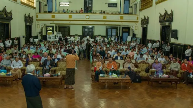 မြို့တော်ခန်းမမှာ ပြုလုပ်ခဲ့တဲ့ ရန်ကုန်မြို့သစ်စီမံကိန်းရှင်းလင်းပွဲ