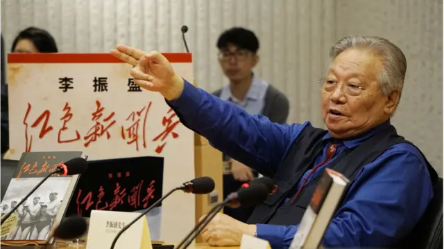 李振盛在新书发布会上
