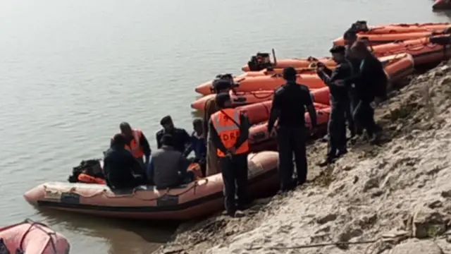 आपदा प्रबंधन के अधिकारी