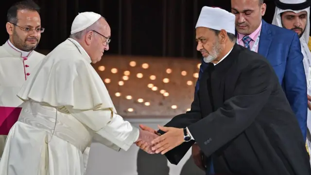 Papa'nın El Tayyib'le imzaladığı 'Kardeşlik Belgesi'ne muhafazakar