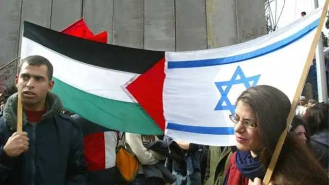 Бөтелкедегі порно видео Дүние жүзіндегі эротикалық бейнебаяндар