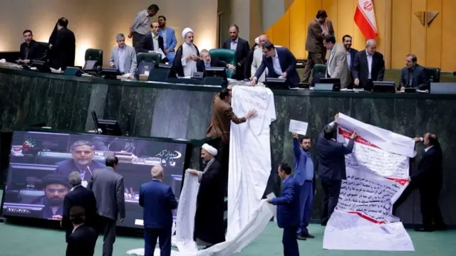 طومار نویسی علیه FATF