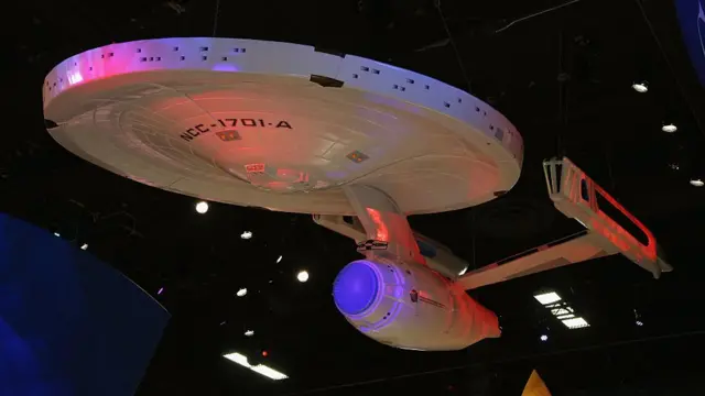 স্টারশিপ ইউএসএস এন্টারপ্রাইজের একিট মডেল।