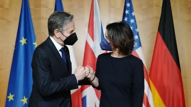 अमेरिका-रूस