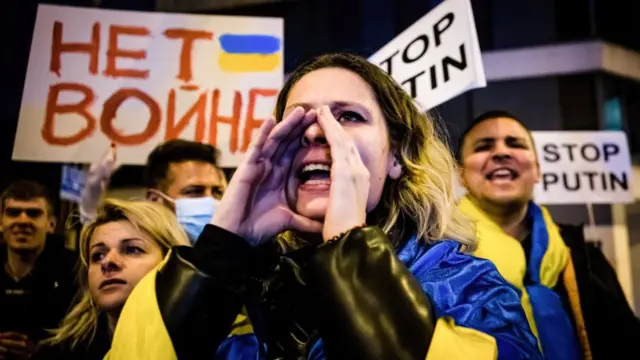 تظاهرات ضدجنگ مادرید