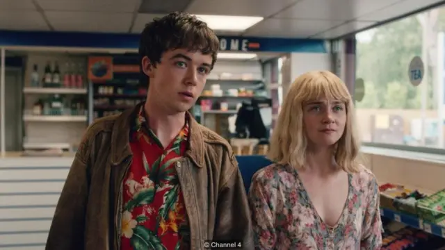 Musim pertama dari serial ini berfokus pada bagaimana kedua remaja ini melakukan hal-hal melanggar hukum dalam perjalanan mereka