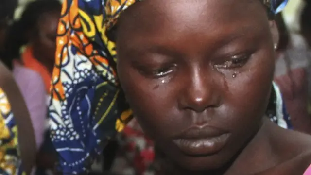 ካብ ሞንጎ ደቂ ኣንስትዮ ቺቦክ