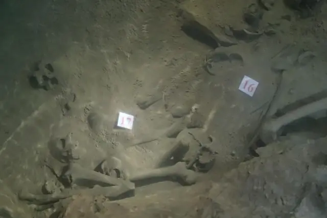 Skeletni ostaci u Petničkoj pećini