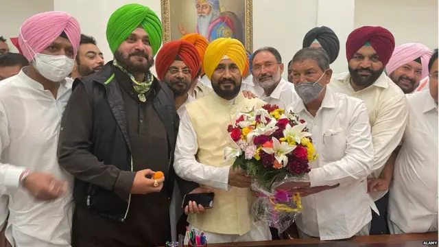 ਚਰਨਜੀਤ ਚੰਨੀ ਨੇ ਸੰਭਾਲਿਆ ਮੁੱਖ ਮੰਤਰੀ ਦਾ ਅਹੁਦਾ