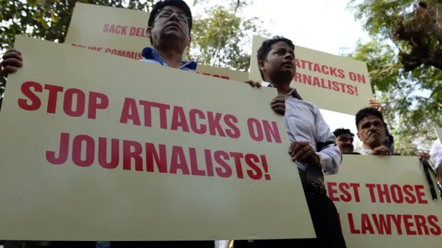 पत्रकार