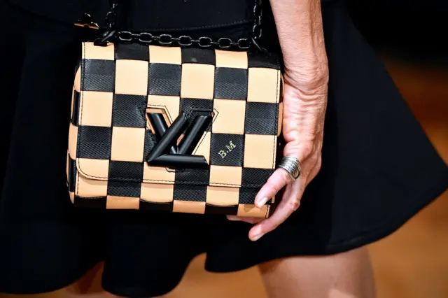 Сумочка LV