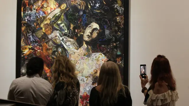 Obra de Muniz durante exposição na Bahia