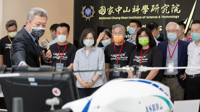 2022年8月，时任总统的蔡英文出席亚洲无人机AI创新应用研发中心揭牌仪式