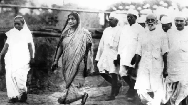 सरोजनी नायडु