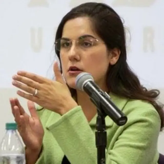 لیلا پیران تحقیق دانشگاهی درباره جامعه مهاجران ایرانی در آمریکا کرده است