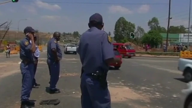 ধর্ষণ প্রতিরোধে পুলিশের ভূমিকা নিয়ে প্রশ্ন রয়েছে।