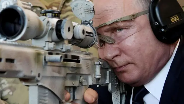 Putin sniper rifle