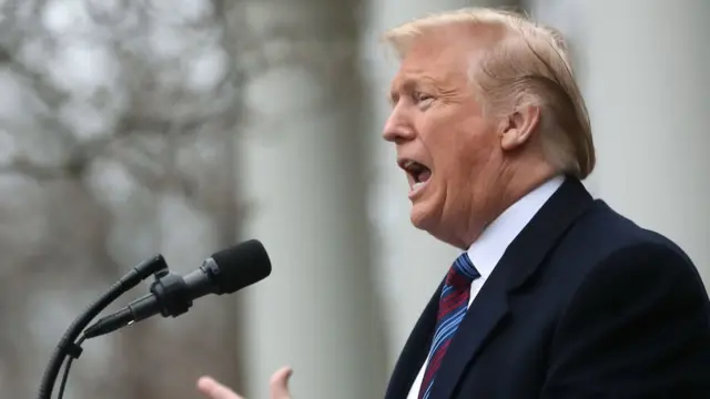 डोनल्ड ट्रंप