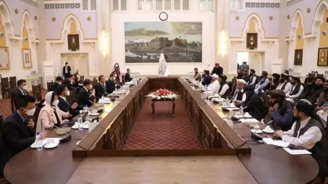 बैठक की तस्वीर