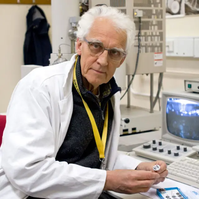 Rob Kesseler en el laboratorio