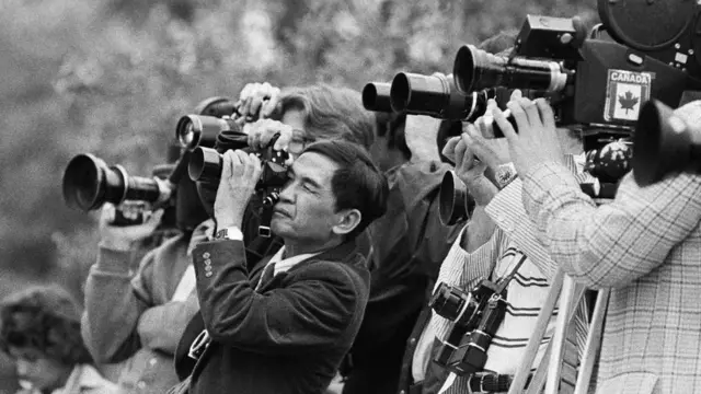 لعبت التغطية الإعلامية دورا كبيرا في تشكيل نظرة الشعب للقاحات في عام 1976