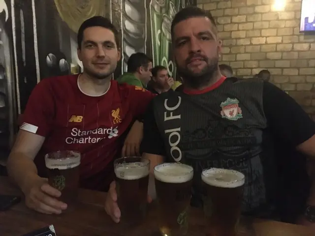 Radovan Stojanović i Kosta Bosančić su verni navijači Liverpula iz Ruskog sela kod Kikinde