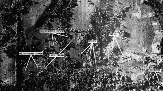 अमेरिकी विमानों द्वारा ली गईं एरियल तस्वीरों में से एक