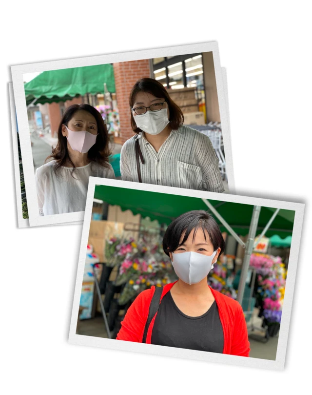 Mujeres a las puertas del supermercado de Kawachi.