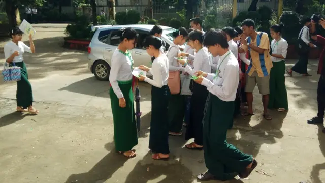 ရန်ကင်းပညာရေးကောလိပ်ဝင်းထဲက ဖဲကြိုးစိမ်းလှုပ်ရှားမှု