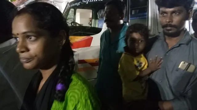 கருணாநிதி மறைவு: சிஐடி காலனியில் தொண்டர்கள் அஞ்சலி