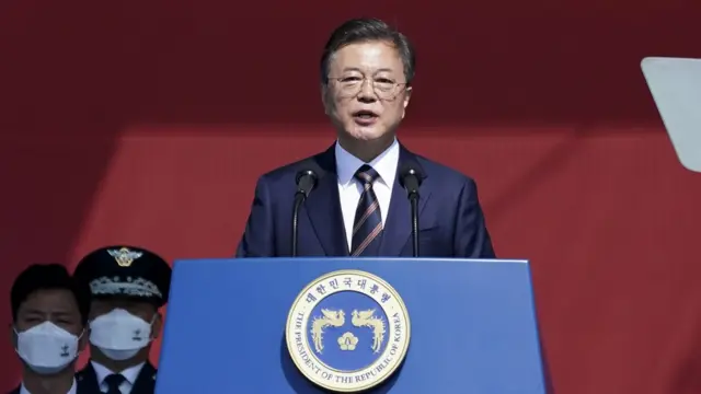 국군의 날 기념행사에 참여한 문재인 대통령