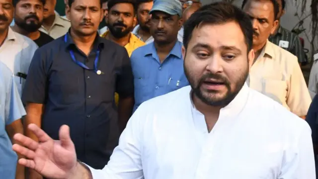 तेजस्वी यादव