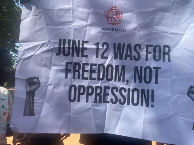 Aworan iwọde ni ilu Akurẹ.