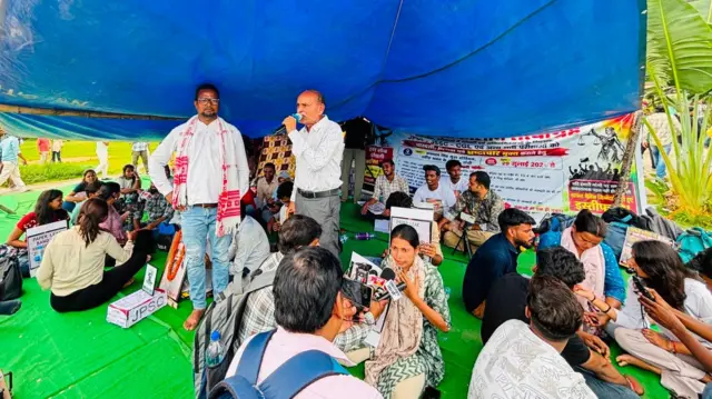 झारखंड लोकसेवा आयोग की ओर से कराई गईं कई परीक्षाओं में अनियमितता के आरोप लग चुके हैं और जांच भी जारी है