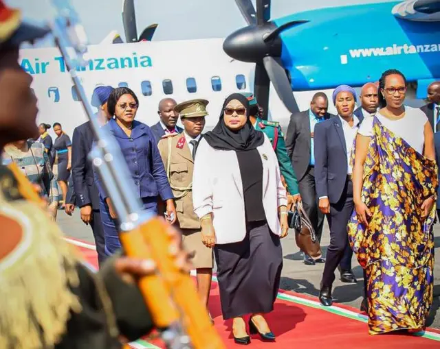 Perezida Samia Suluhu ageze i Bujumbura kuwa gatandatu