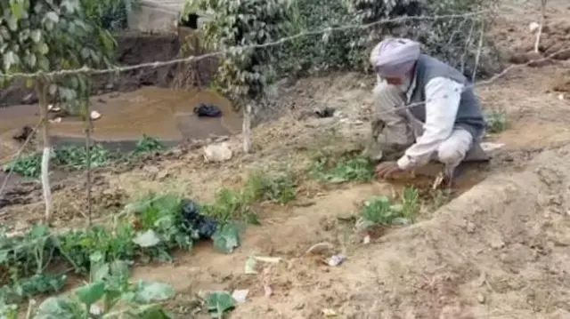 या कामांसाठी गावातील लोक गुरदेव सिंग यांचे खूप कौतुक करतात.