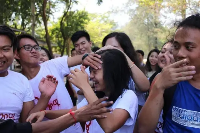 ကျောင်းသားတွေအချင်းချင်းကြားမှာလည်း လူချစ်လူခင်ပေါခဲ့သူပါ