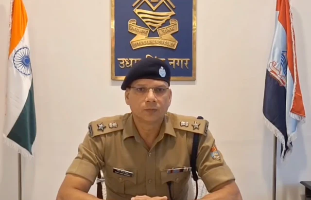 ऊधमसिंह नगर ज़िले के एसएसपी मणिकांत मिश्र के मुताबिक़ आठ लोगों को गिरफ़्तार किया गया है और दस हिरासत में हैं