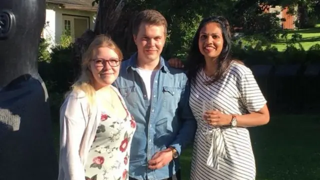 தாயை தேடி ஒரு பயணம்