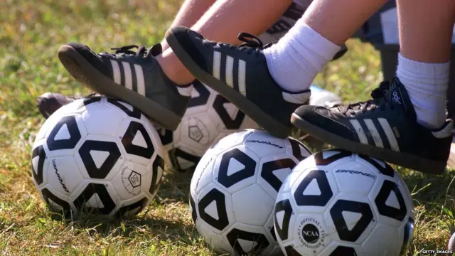 ਫੁੱਟਬਾਲ