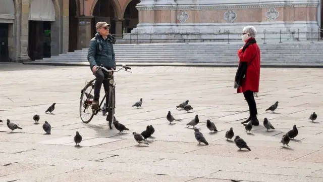 सोशल डिस्टेंसिंग