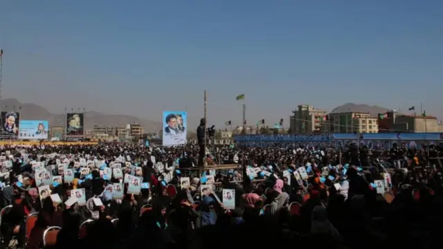 همایش مزاری