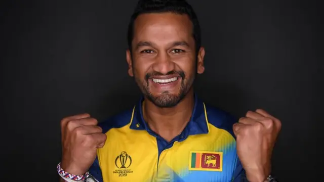 দিমুথ কারুনারত্নে