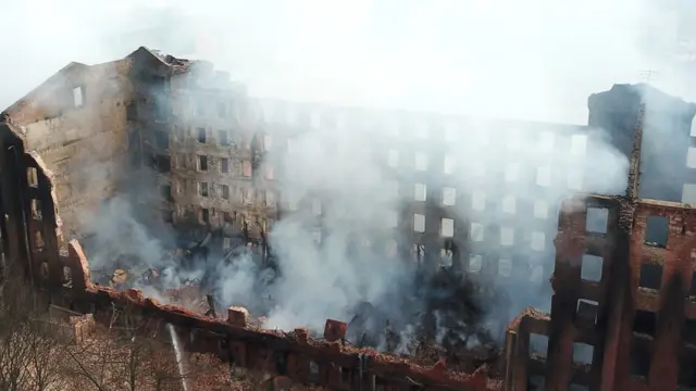 сгоревшее здание
