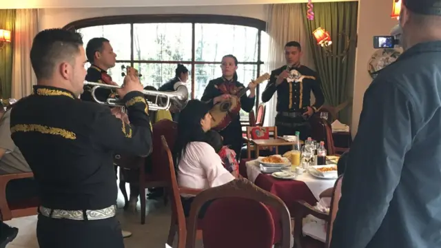 Mariachi en el Pozzetto