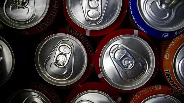 कोल्डड्रिंक कॅन