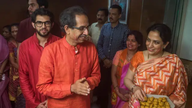 தாக்கரே