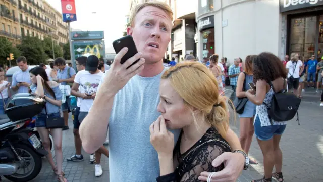 ผู้อยู่ใกล้เคียงจุดเกิดเหตุโจมตีในนครบาร์เซโลนา