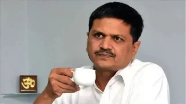 પ્રશાંત કિશોર દ્વારા કૉંગ્રેસમાં જોડાવવાની ઑફર નકારી દેવાતાં એવી વ્યાપક શક્યતા સેવાઈ રહી છે કે નરેશ પટેલ પણ કૉંગ્રેસમાં કે રાજકારણમાં નહીં જોડાય